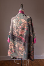 Load image into Gallery viewer, Vintage Peonies Kimono