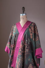 Load image into Gallery viewer, Vintage Peonies Kimono