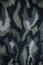 Load image into Gallery viewer, Fuzzy Camo Vest