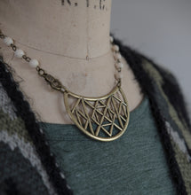 Load image into Gallery viewer, Fuzzy Camo Vest