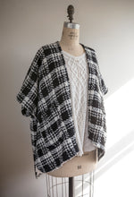 Load image into Gallery viewer, Plaid Ruana Kimono