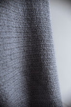 Load image into Gallery viewer, Solid Knit Vest With Fringe