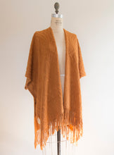 Load image into Gallery viewer, Knit Kimono with Fringes