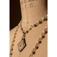 Load image into Gallery viewer, 70s Chic Pendant Necklace - jewelry
