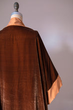 Load image into Gallery viewer, Golden Velvet Kimono
