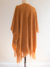 Load image into Gallery viewer, Knit Kimono with Fringes
