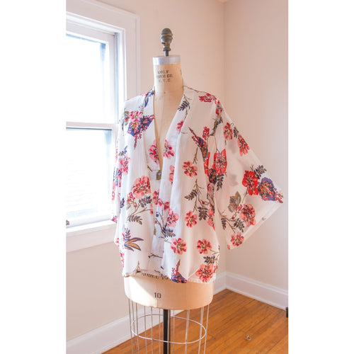 Pretty Petal Kimono - Clothing